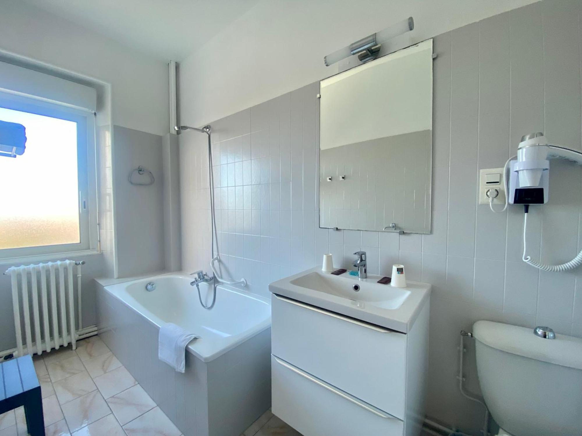 Hotel Le Pasteur Royan Kültér fotó